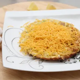 Eggs with Shredded Cheese